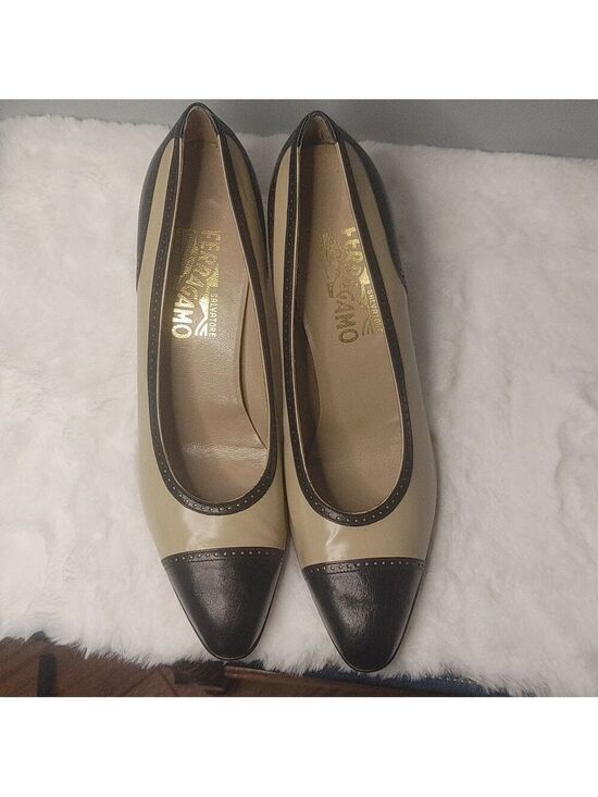 Salvatore Ferragamo Shoes - Vintage Salvatore Ferragamo Spectator Pumps 10AA Made In Italy Black/Taupe